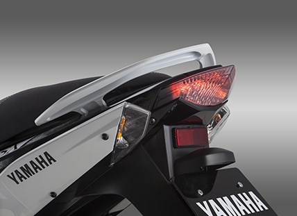 Bảng giá xe Nouvo FI RC 2015 mới của Yamaha